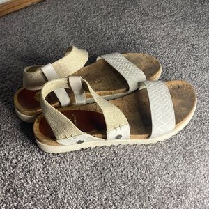 Yellowbox women’s size 9 sandals